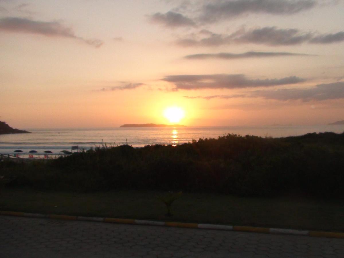 Praia De 4 Ilhas Apartamento De 1 Quarto A 60M Praia Com Vista Bombinhas Eksteriør bilde